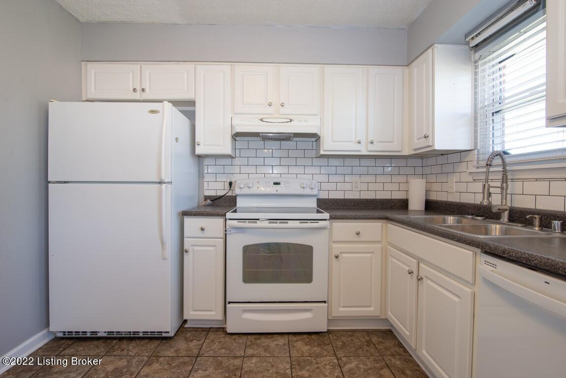 425 Berea Road Elizabethtown, KY 42701 - Photo 9 of 48 425 Berea-112