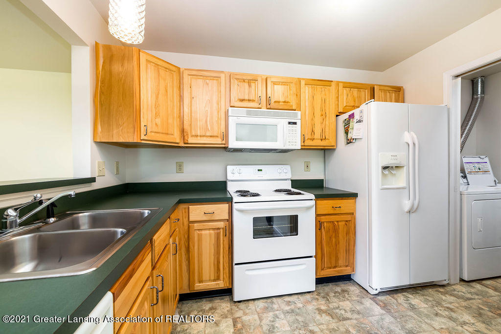 1311 Coolidge Road East Lansing, MI 48823 - Photo 9 of 15 20210701-942A0877-Edit