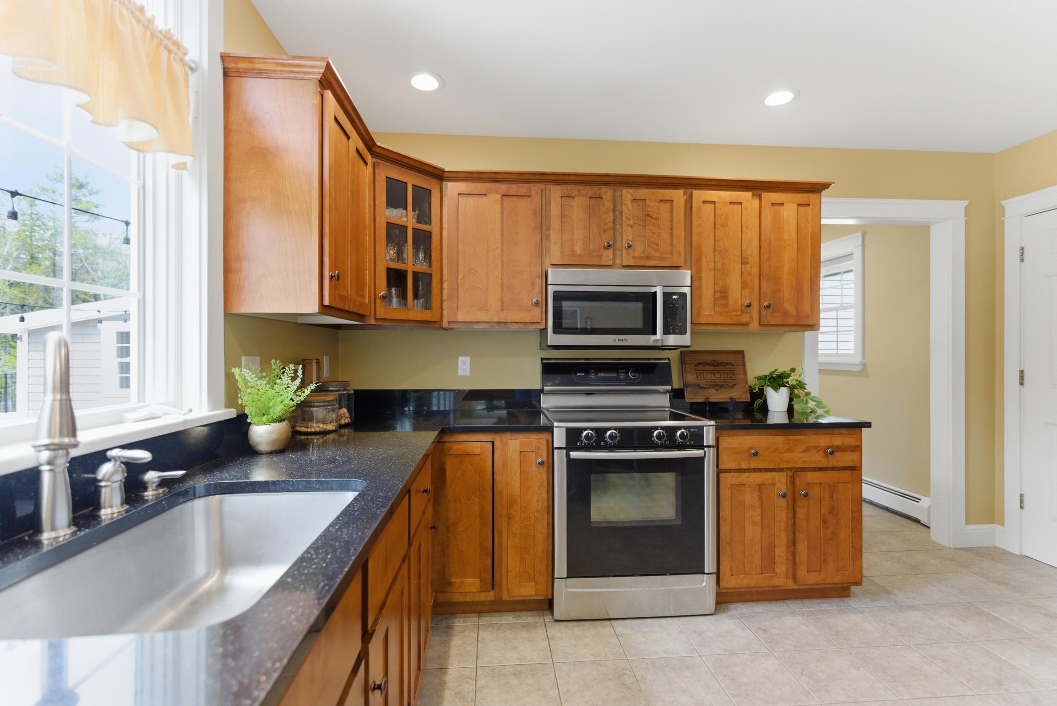 105 Dyer Road Lewiston, ME 04240 - Photo 12 of 110 Kitchen