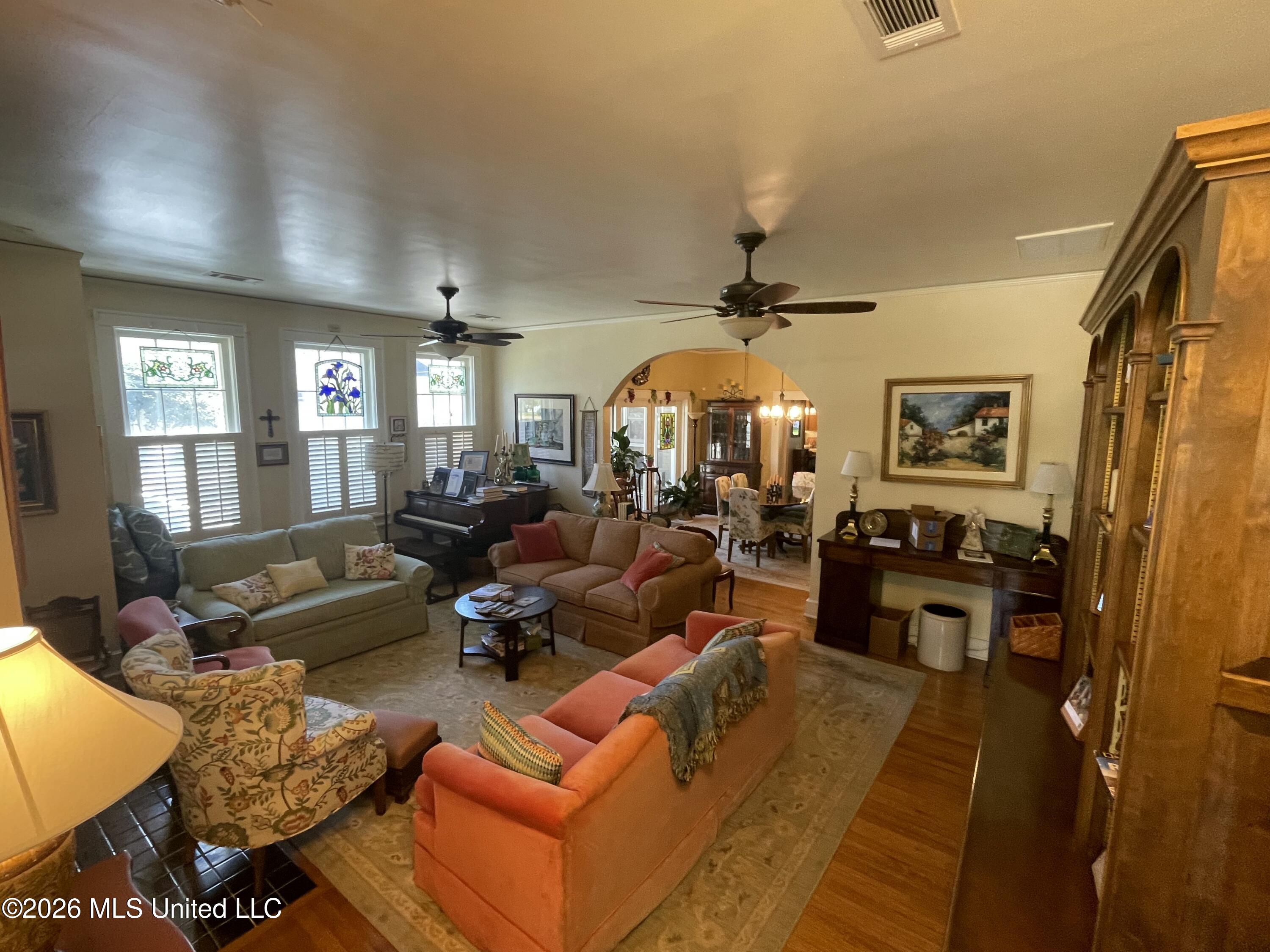 519 South Jackson Street Brookhaven, MS 39601 - Photo 3 of 39 IMG_4971