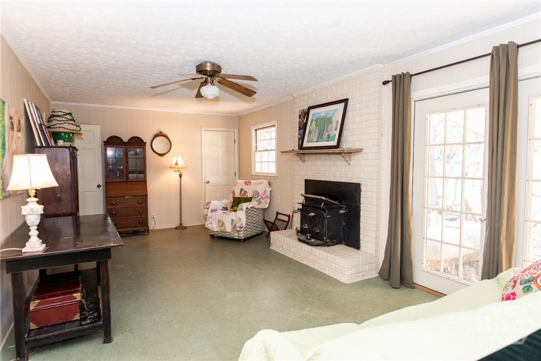 1310 Moores Ford Road Statham, GA 30666 - Photo 10 of 36 Living Room