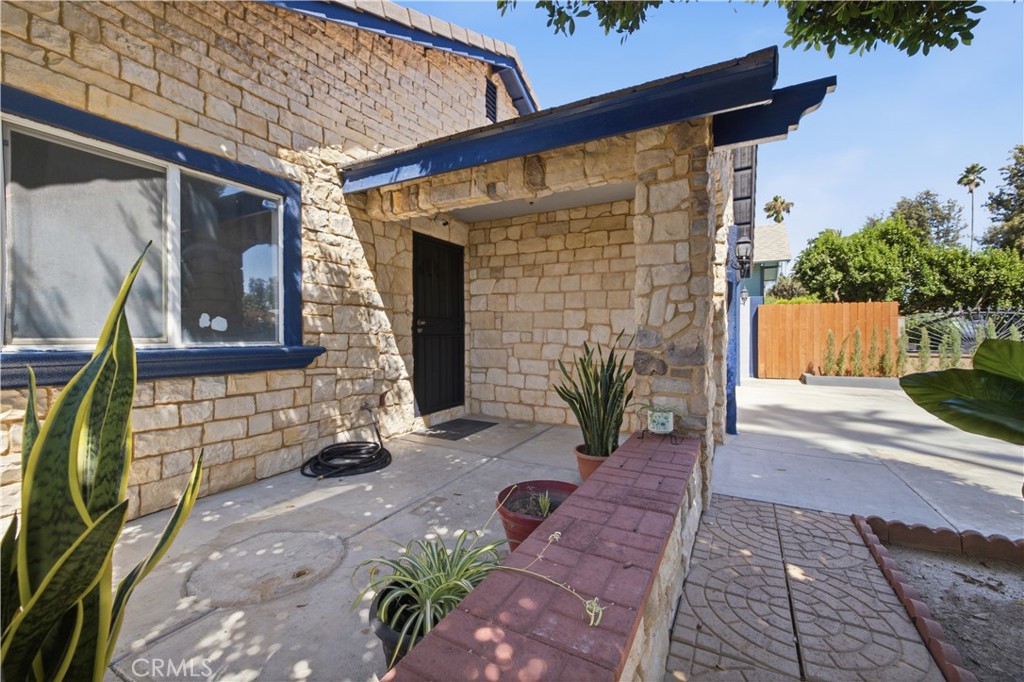 2851 Pleasant Street Riverside, CA 92507 - Photo 4 of 53