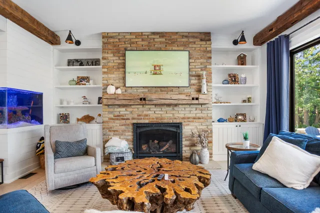 $3,200,000 | 374 Ridgeway Street, St. Joseph, MI 49085