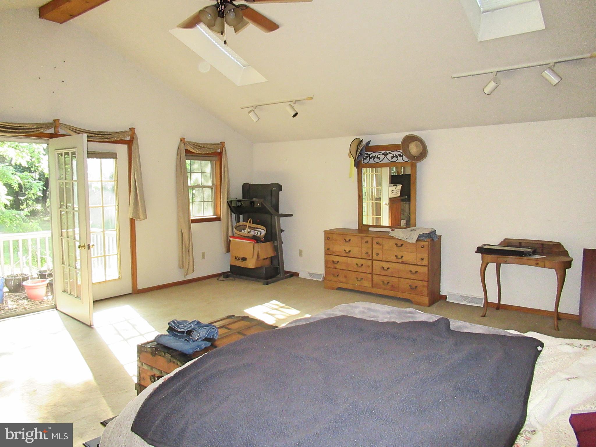 595 Taneytown Road Gettysburg, PA 17325 - Photo 16 of 24 Gallery Image 16