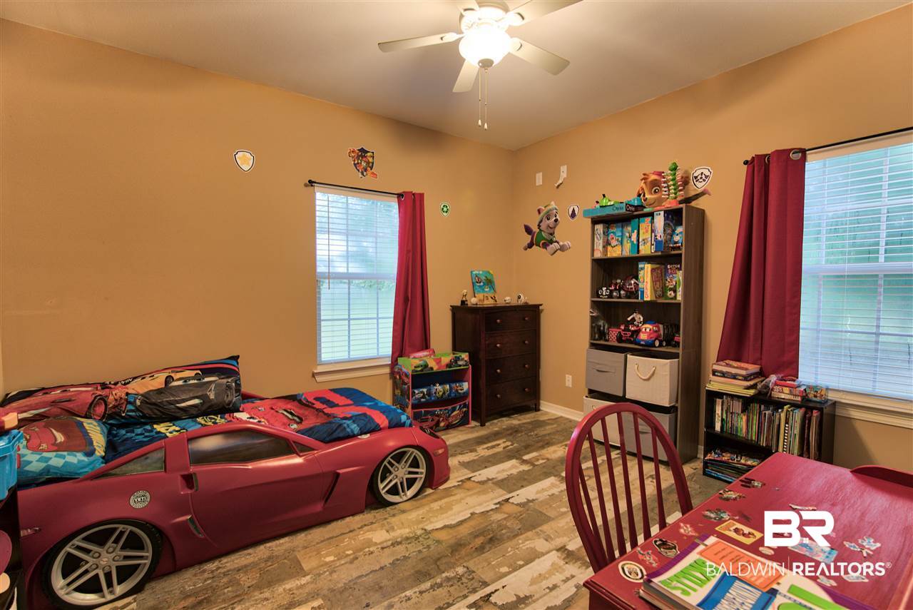 8255 Dixon Road, Unit A Bay Minette, AL 36507 - Photo 26 of 47 Guest Bedroom