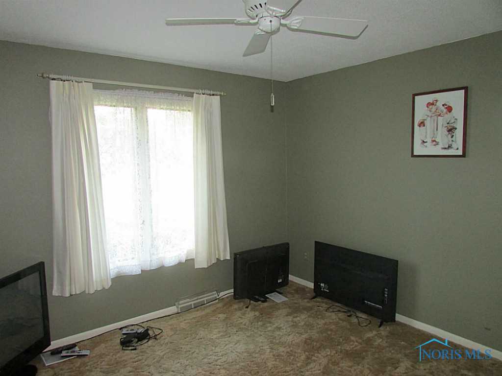 326 North Wynn Road Oregon, OH 43616 - Photo 9 of 14 Gallery Image 9