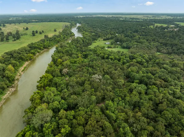 $100,000 | 2662 Private Road 1195, Centerville, TX 75833