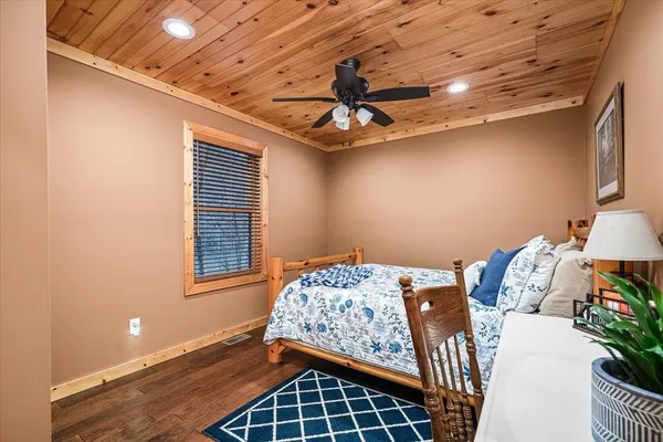 $559,000 | 253 Hiawassee Lane, Celina, TN 38551