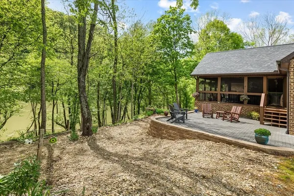 $559,000 | 253 Hiawassee Lane, Celina, TN 38551
