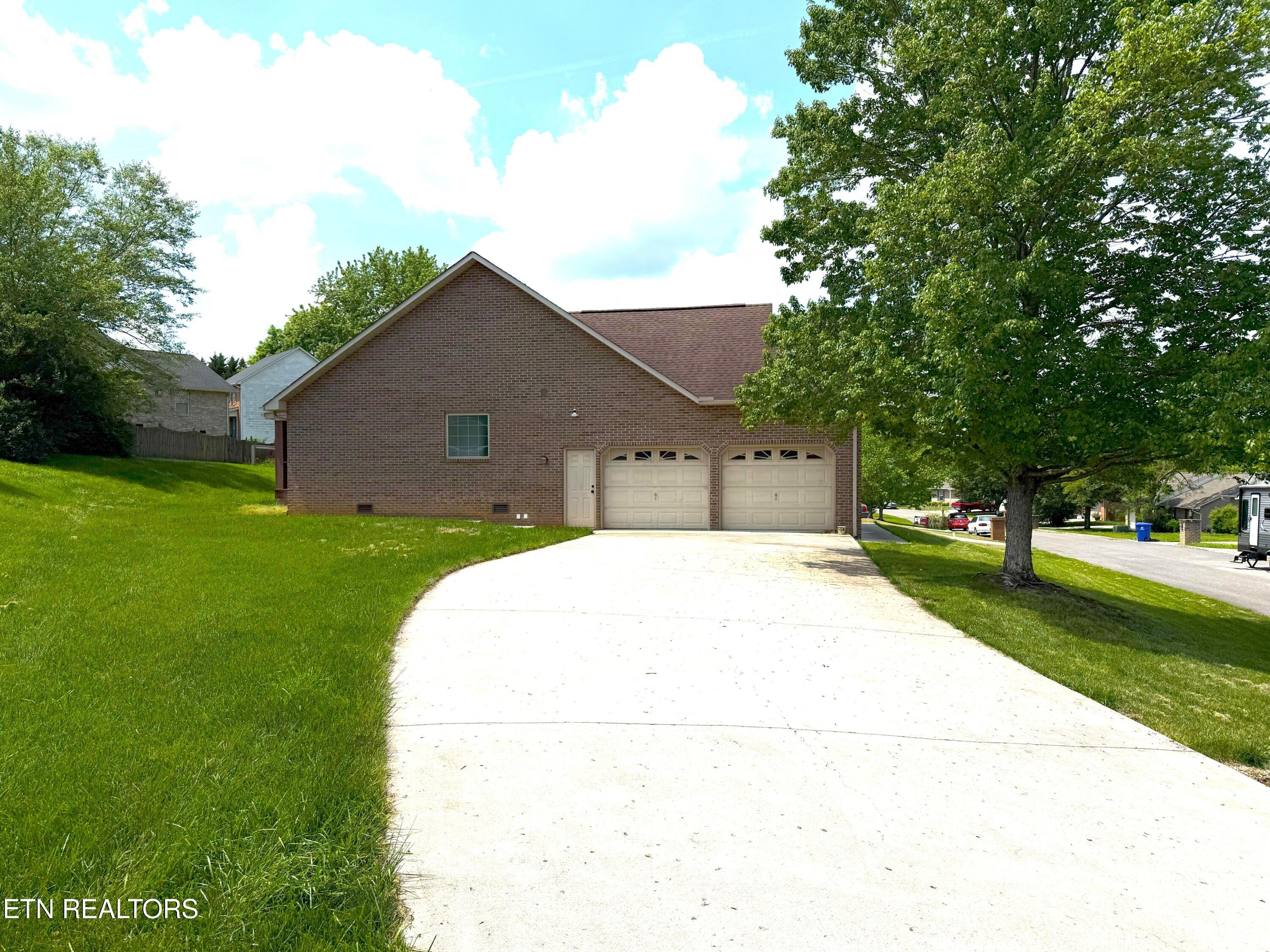 3405 Adams Gate Road Knoxville, TN 37931 - Photo 3 of 28 3