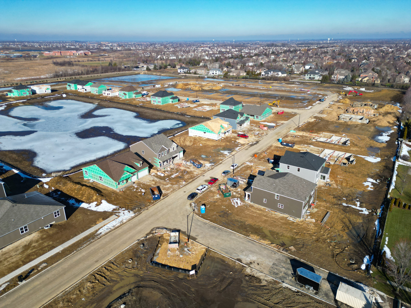 337 West Pt Circle Algonquin, IL 60102 - Photo 2 of 26 an aerial view of a city