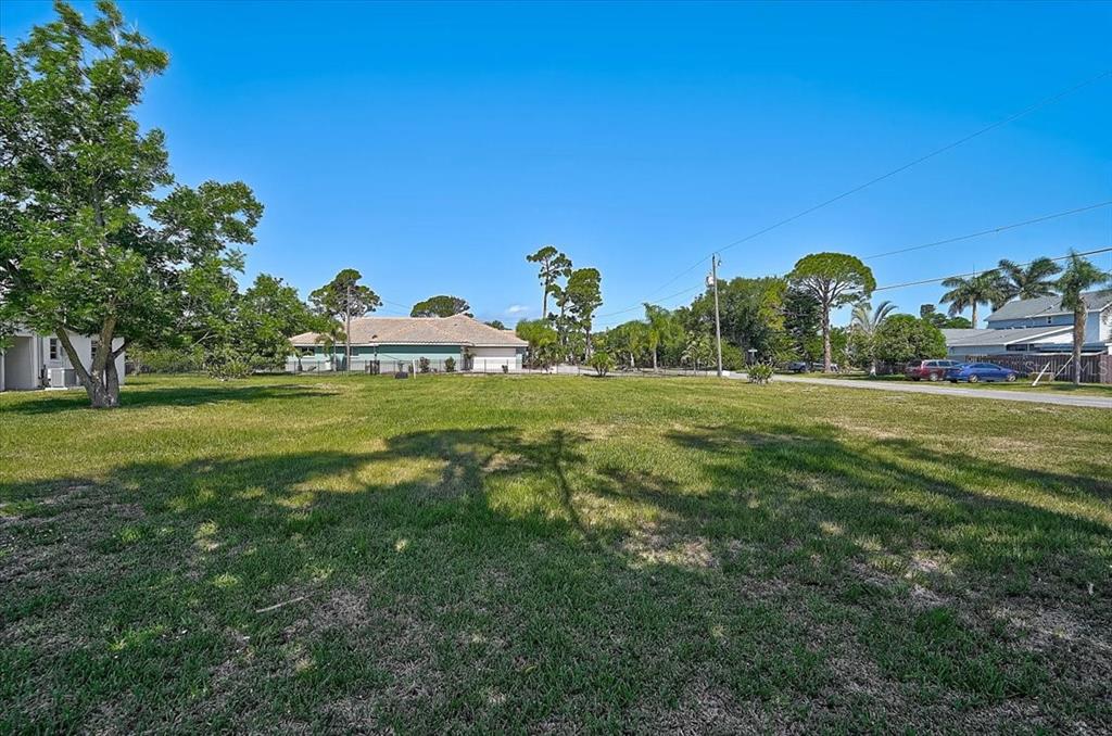 Sarabay Road Osprey, FL 34229 - Photo 7 of 10