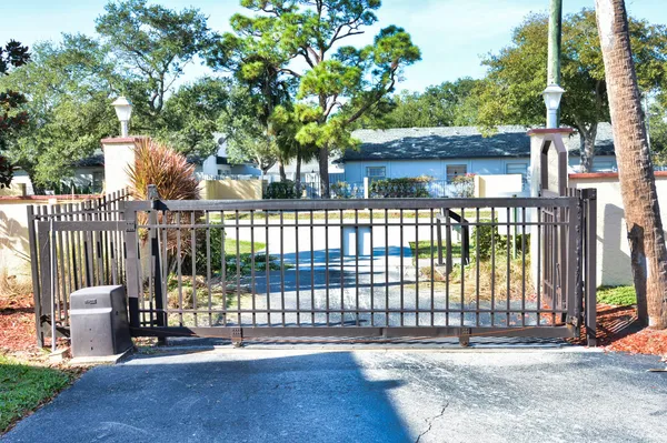 $130,000 | 2050 Oleander Boulevard, Unit 5306, Fort Pierce, FL 34950