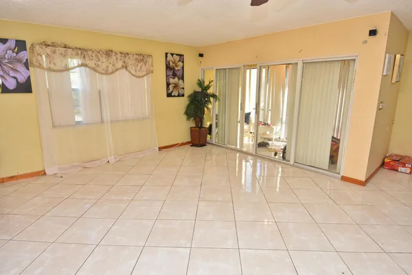 $130,000 | 2050 Oleander Boulevard, Unit 5306, Fort Pierce, FL 34950