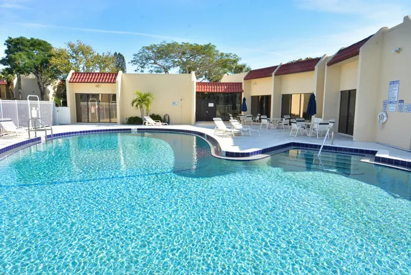 $130,000 | 2050 Oleander Boulevard, Unit 5306, Fort Pierce, FL 34950