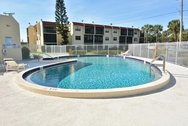 $130,000 | 2050 Oleander Boulevard, Unit 5306, Fort Pierce, FL 34950