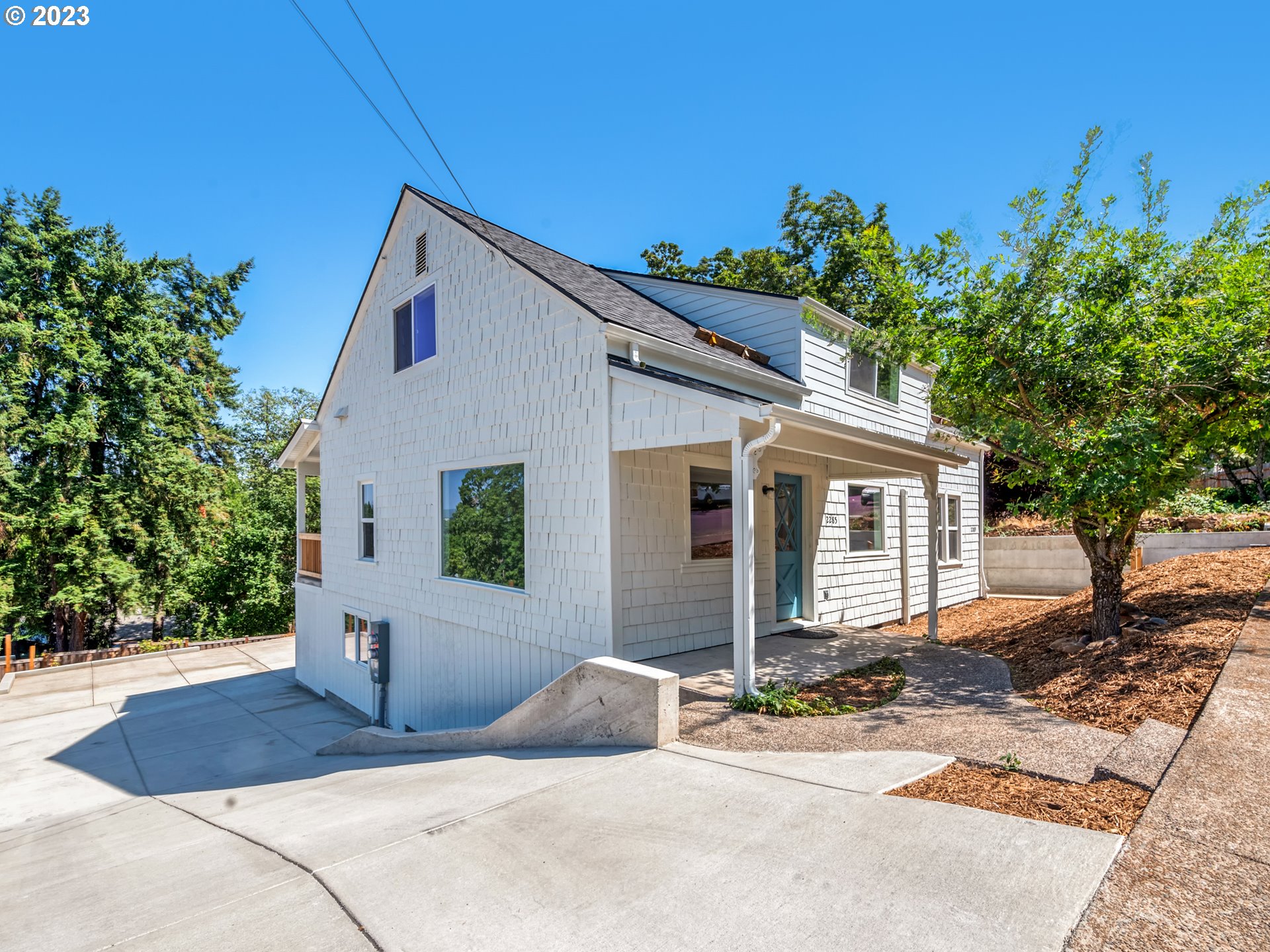2285 City View Street Eugene, OR 97405 - Photo 1 of 47 a house view with a outdoor space