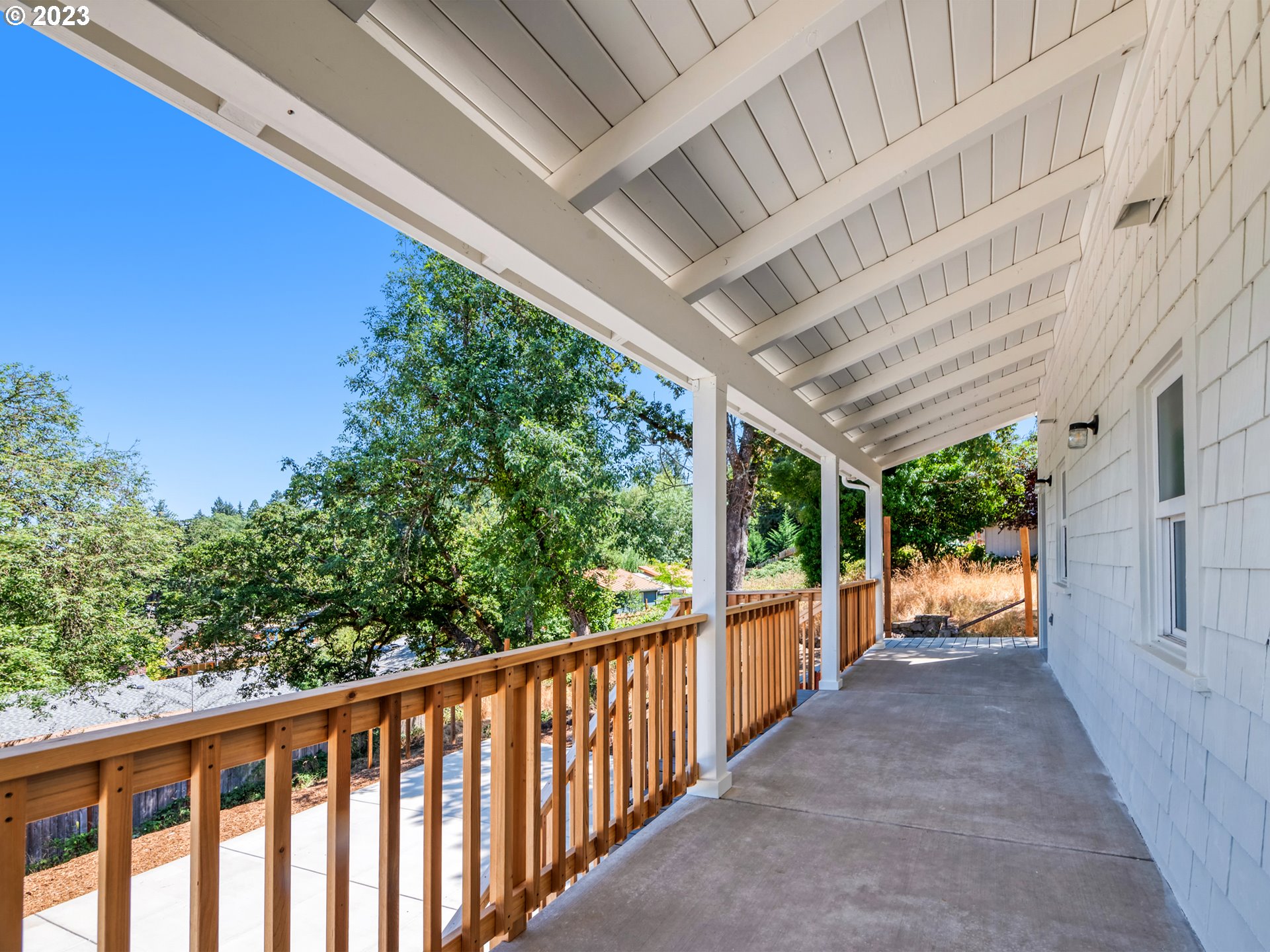 2285 City View Street Eugene, OR 97405 - Photo 22 of 47 a view of a porch
