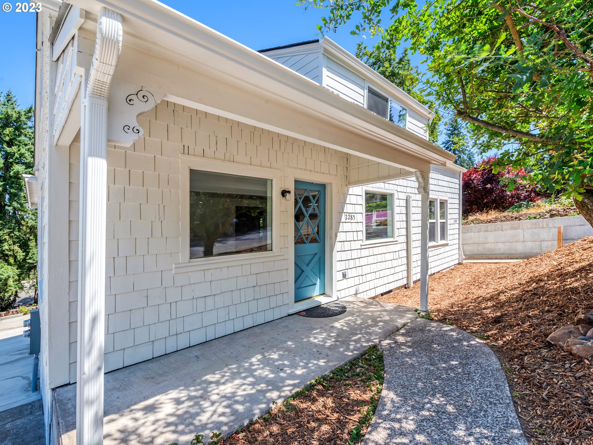 2285 City View Street Eugene, OR 97405 - Photo 6 of 47 a view of backyard of the house