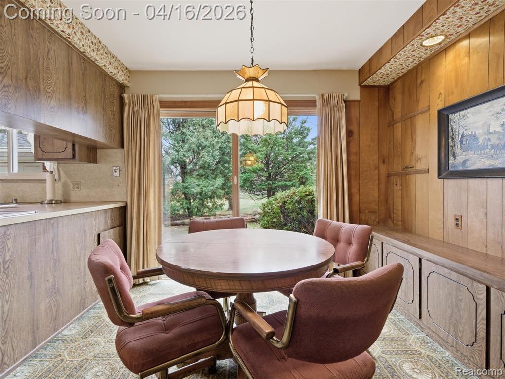 192 Booth Road Troy, MI 48085 - Photo 16 of 37