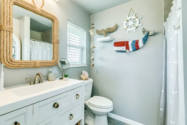 $649,900 | 123 Pieces Of 8, Freeport, TX 77541