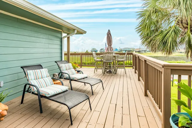 $649,900 | 123 Pieces Of 8, Freeport, TX 77541