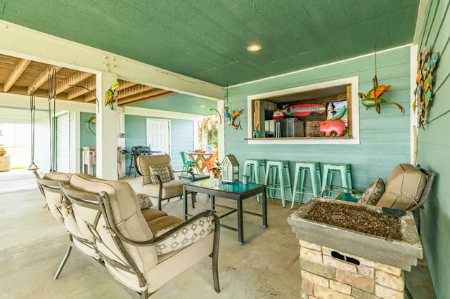 $649,900 | 123 Pieces Of 8, Freeport, TX 77541