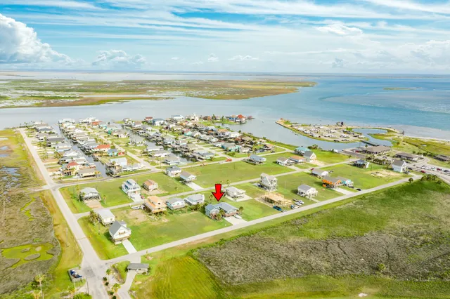 $649,900 | 123 Pieces Of 8, Freeport, TX 77541