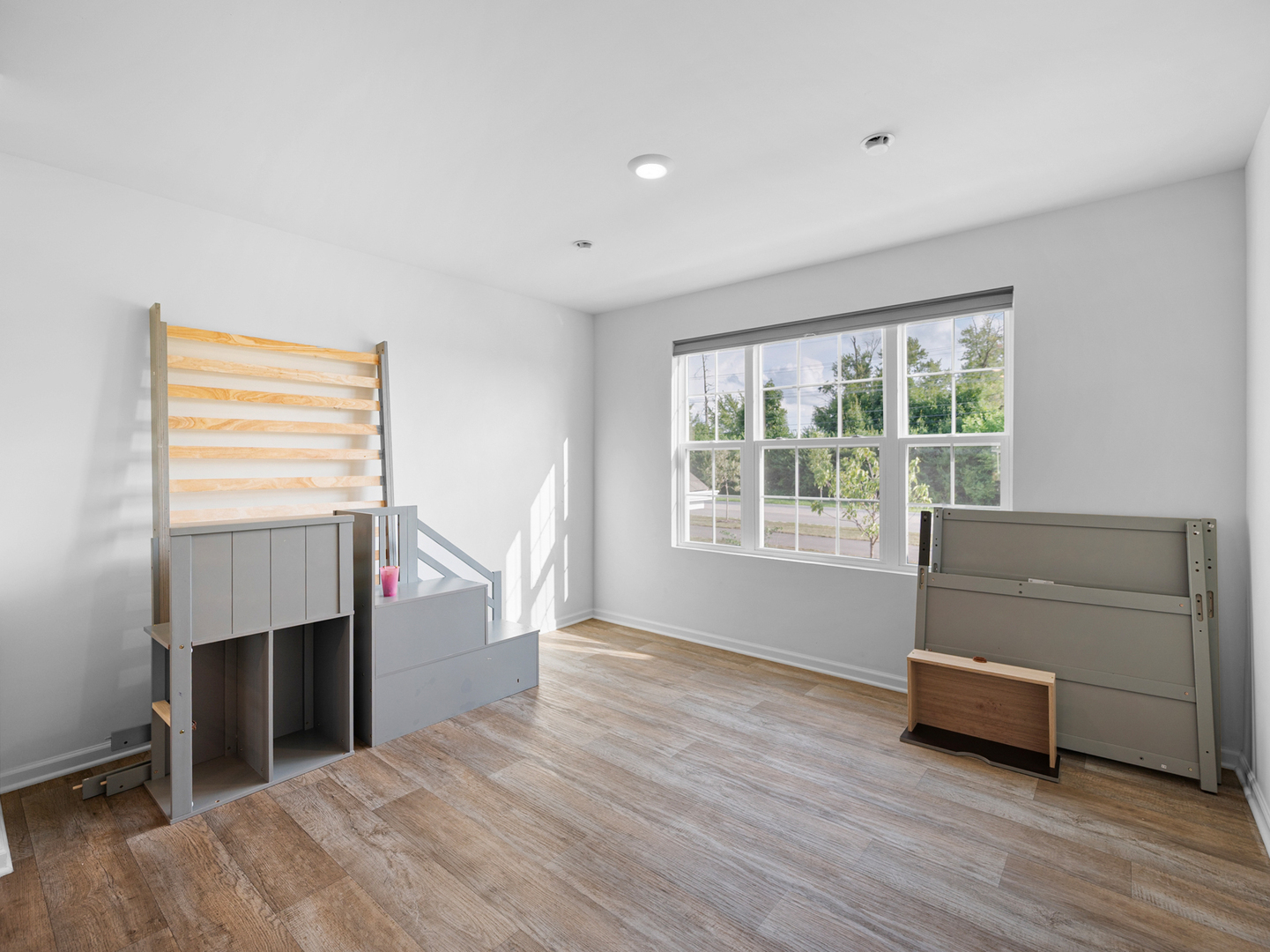 1533 Yosemite Way Pingree Grove, IL 60140 - Photo 6 of 17 a living room with furniture and a fireplace