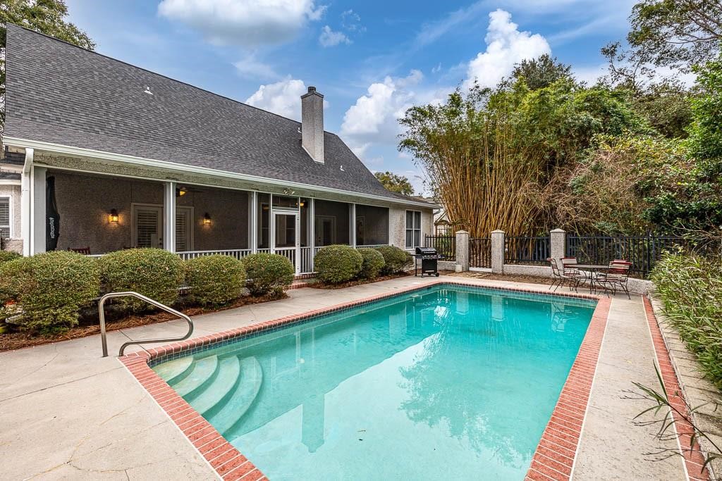 183 West Commons Drive St. Simons Island, GA 31522 - Photo 2 of 17