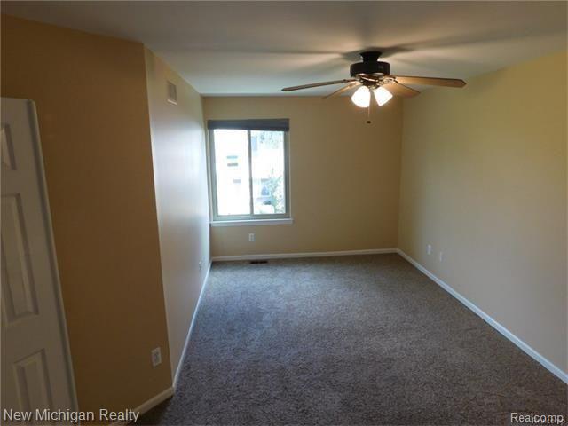50547 Maurice Road, Unit 8 New Baltimore, MI 48047 - Photo 9 of 14