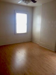 640 Maryland Avenue, Unit 2R Pittsburgh, PA 15232 - Photo 3 of 5 an empty room with a window