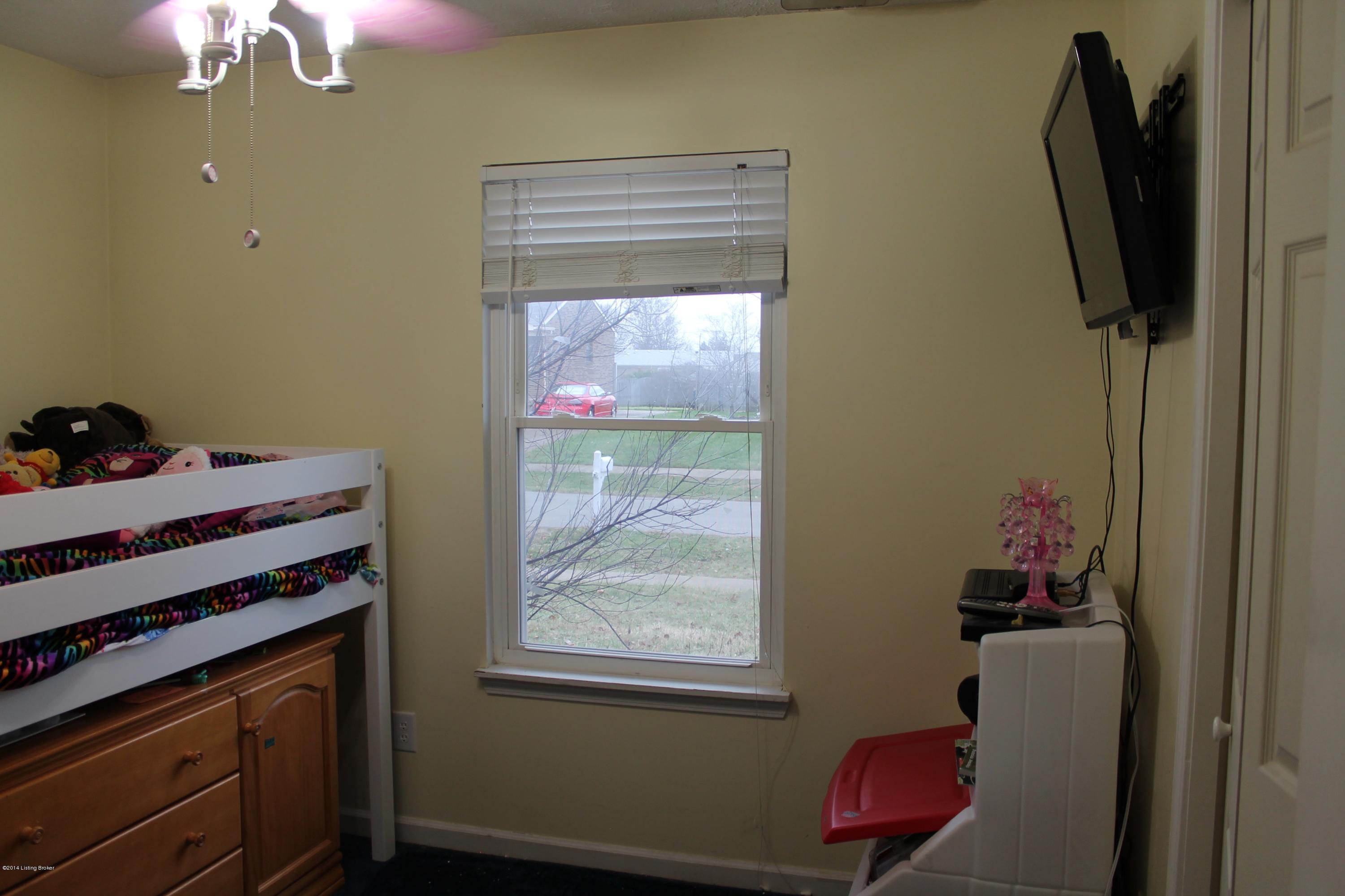 4707 Ridgeway Court Louisville, KY 40229 - Photo 17 of 22 BR 1