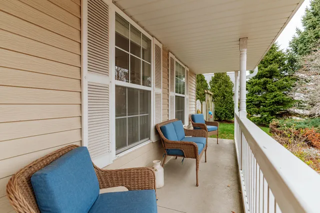 $374,900 | 275 Dean Road, Belgium, WI 53004