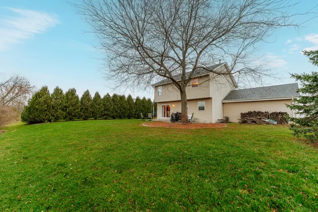 $374,900 | 275 Dean Road, Belgium, WI 53004