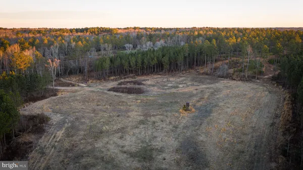 $999,000 | 1052 South Hill Road, Brodnax, VA 23920