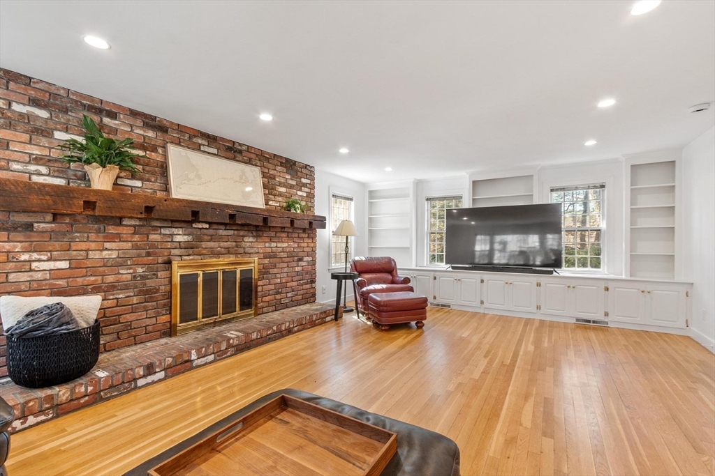 96 Mossman Road Sudbury, MA 01776 - Photo 6 of 42