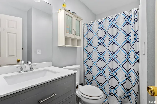 $293,500 | 2407 West Miners Drive, Dunlap, IL 61525