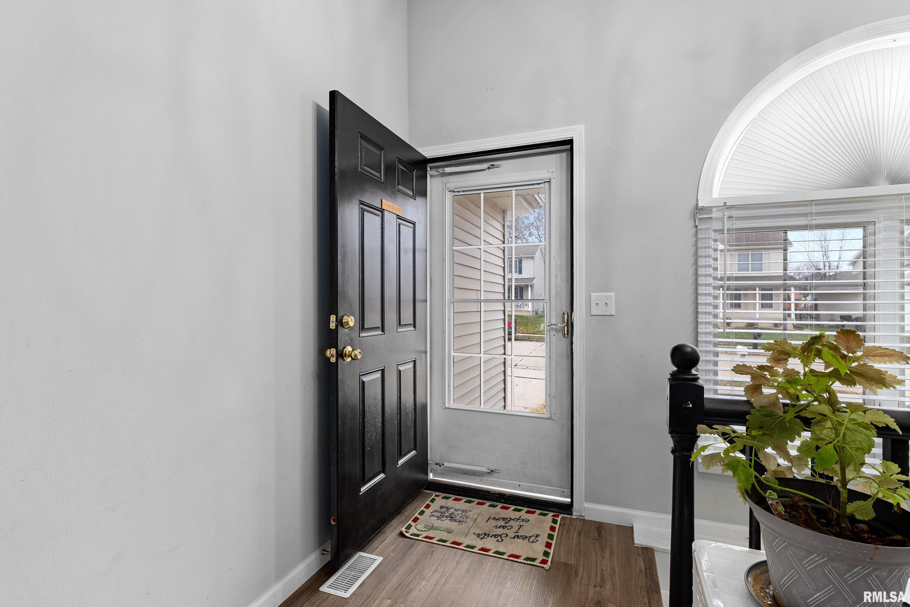 2407 West Miners Drive Dunlap, IL 61525 - Photo 4 of 43