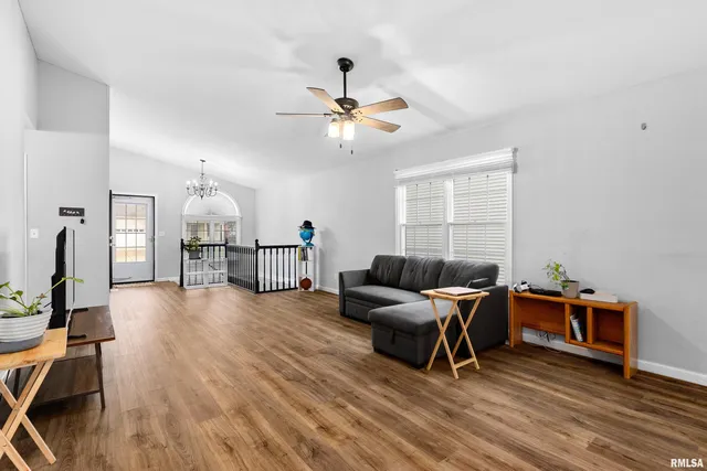 $293,500 | 2407 West Miners Drive, Dunlap, IL 61525