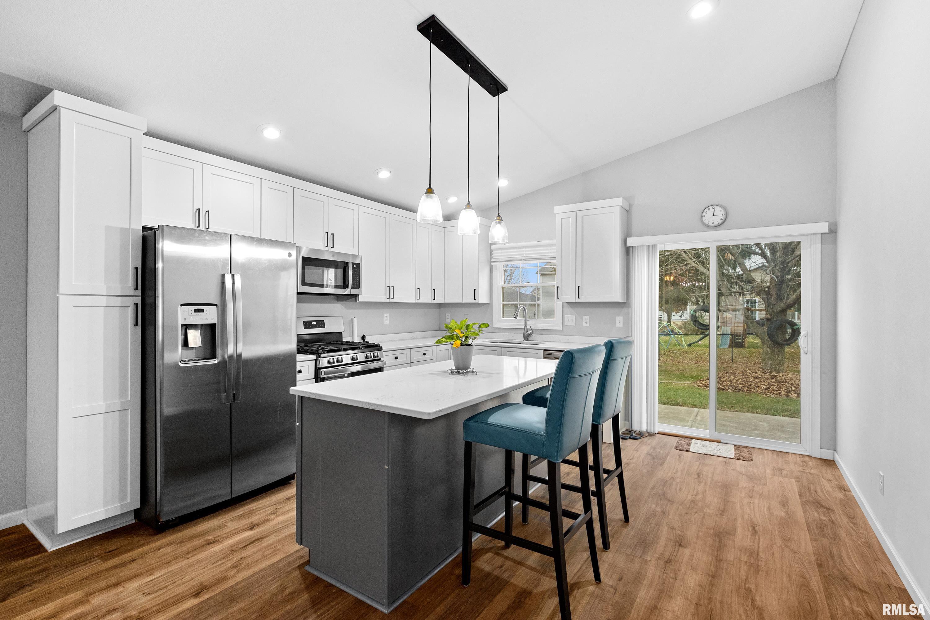 2407 West Miners Drive Dunlap, IL 61525 - Photo 10 of 43