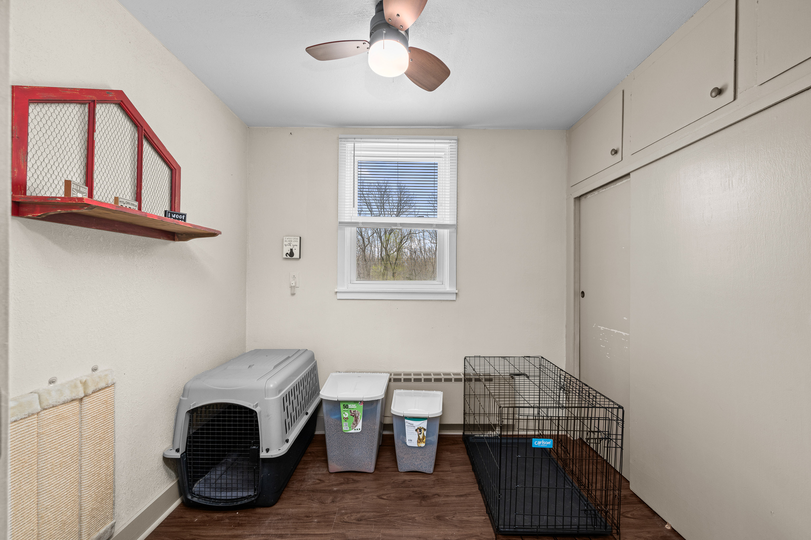 4101 5th Avenue East Moline, IL 61244 - Photo 21 of 36 a room with furniture and a window