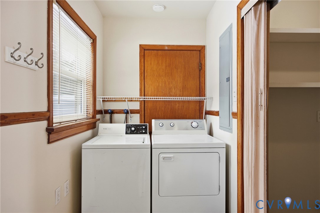 3225 Lakewood Road Glen Allen, VA 23060 - Photo 14 of 43 a utility room with dryer and washer