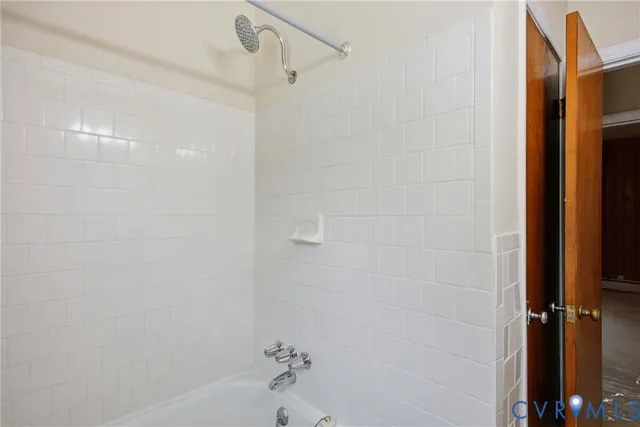 $359,500 | 3225 Lakewood Road, Glen Allen, VA 23060