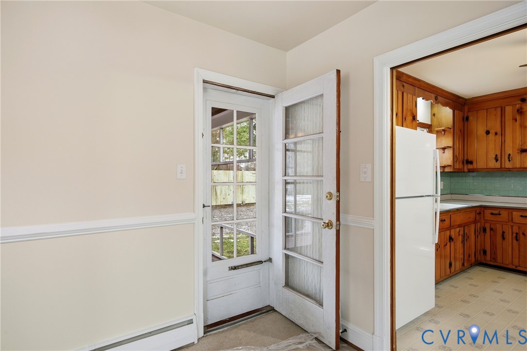 3225 Lakewood Road Glen Allen, VA 23060 - Photo 24 of 43 a view of hallway with window and cabinet