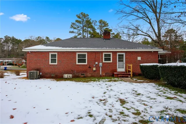$359,500 | 3225 Lakewood Road, Glen Allen, VA 23060