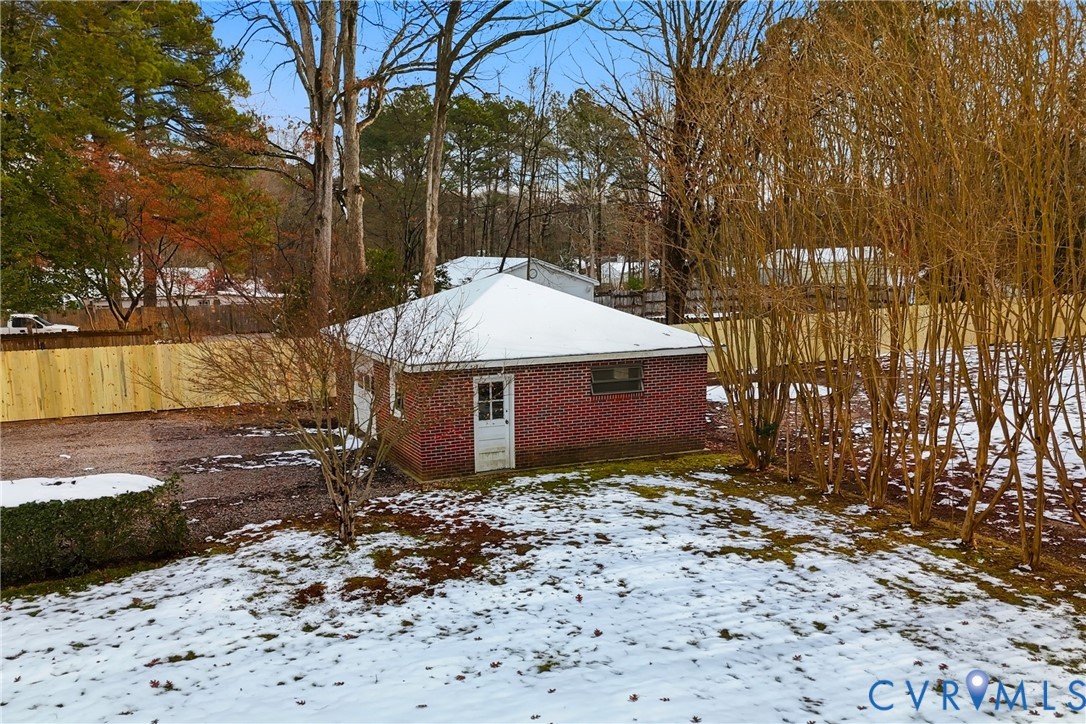 3225 Lakewood Road Glen Allen, VA 23060 - Photo 40 of 43 a view of a house with a yard