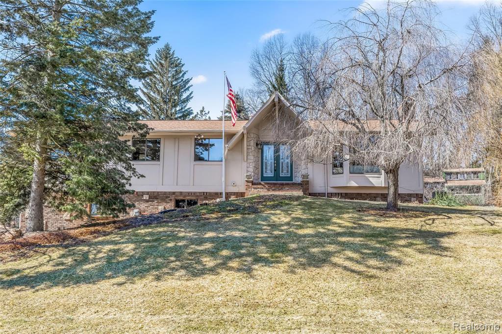 5412 Prairie View Brighton, MI 48116 - Photo 1 of 34