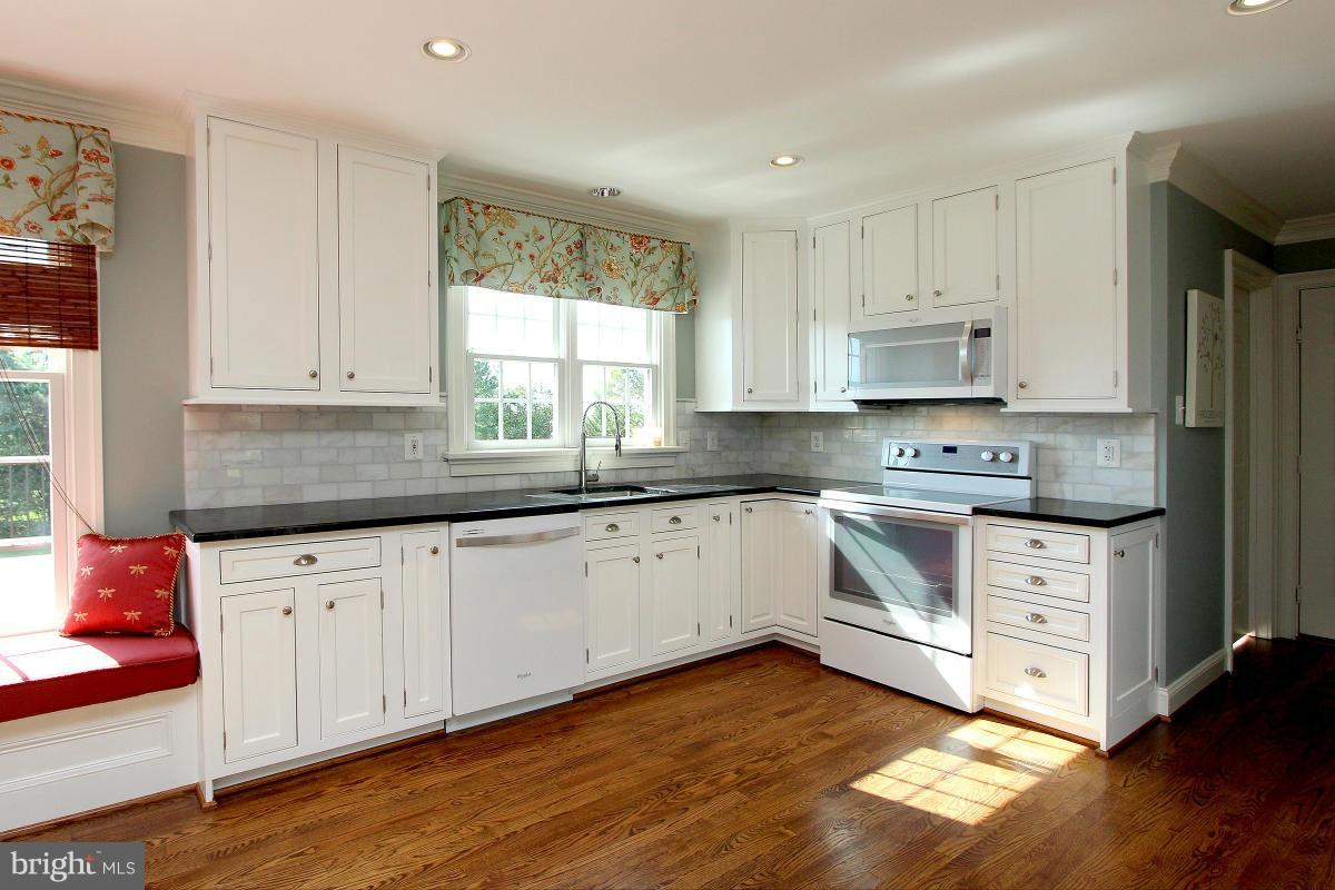 4595 Ridge Road Mount Airy, MD 21771 - Photo 9 of 30 Kitchen