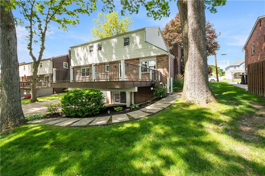 159 North Jamestown Road Coraopolis, PA 15108 - Photo 4 of 25 Gallery Image 4
